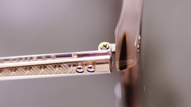 Video Reference: Door handle, Lock, Material property, Handle, Hardware accessory, Metal, Door