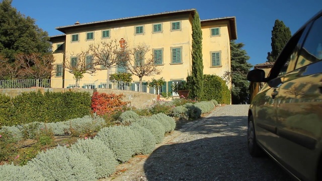 Video Reference: Property, Home, House, Residential area, Building, Real estate, Estate, Neighbourhood, Villa, Mansion