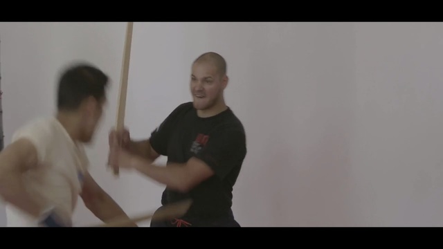 Video Reference: shoulder, joint, arm, leg, muscle, hand, neck, hip, girl, training, Person