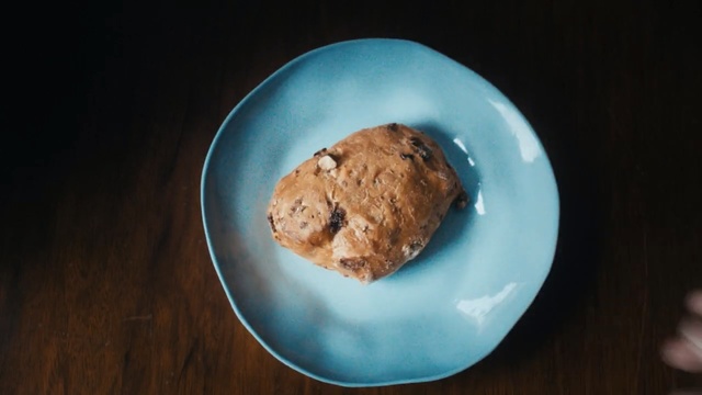 Video Reference: cookies and crackers, snack, cookie, dessert