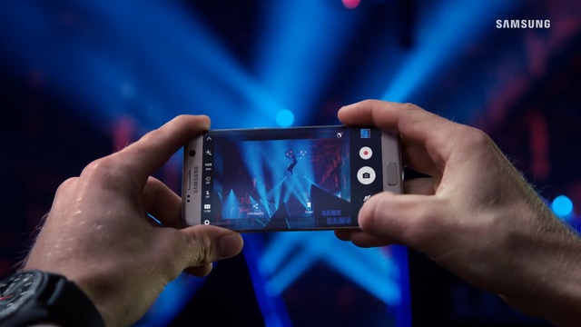 Video Reference: Gadget, Smartphone, Mobile phone, Electronic device, Portable communications device, Communication Device, Technology, Hand, Finger, Feature phone