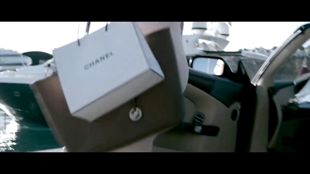 Video Reference: Vehicle, Mode of transport, Automotive design, Car seat, Inflatable boat, Car, Vehicle door, Automotive exterior, Photography, Technology
