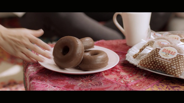 Video Reference: doughnut, baking