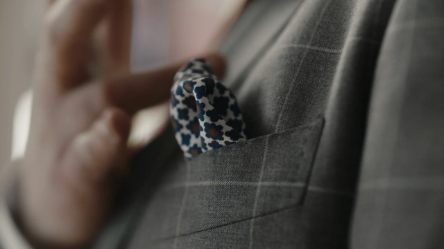 Video Reference: Finger, Hand, Macro photography, Nail, Moths and butterflies, Insect, Person, Indoor, Man, Close, Wearing, Sitting, White, Someone, Donut, Shirt, Mirror, Mouth, Young, Blue, Holding, Pink, Teeth
