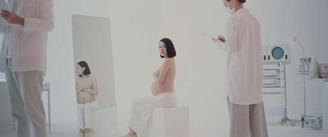 Video Reference: White, Shoulder, Fashion, Joint, Art, Sculpture, Fashion design, Person