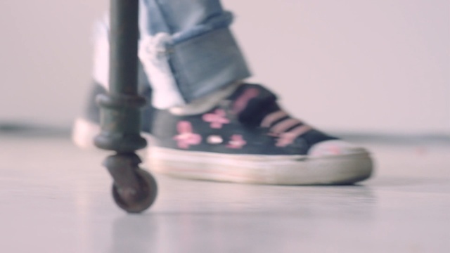 Video Reference: Footwear, Shoe, Product, Pink, Ankle, Boot, Leg, Sneakers, Human leg, Floor