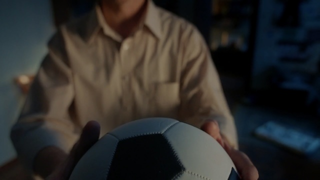 Video Reference: hand, ball, finger, fun, space, world, screenshot