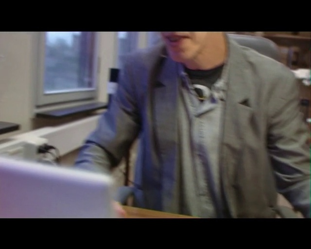 Video Reference: Jacket, Snapshot, Outerwear, Top, Suit, T-shirt, Human, Sleeve, Textile, Shirt