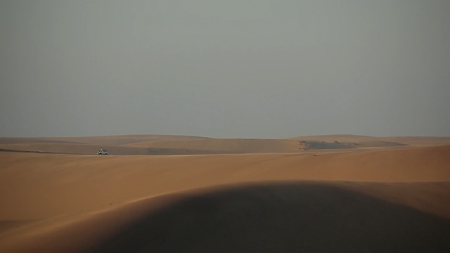 Video Reference: Desert, Sand, Natural environment, Erg, Sahara, Aeolian landform, Dune, Ecoregion, Brown, Landscape