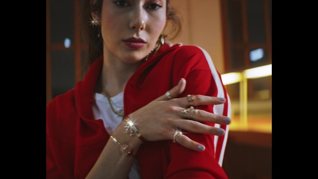 Video Reference: Red, Lip, Nail, Finger, Beauty, Hand, Nail care, Shoulder, Joint, Flesh