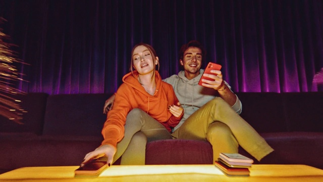 Video Reference: Fun, Drama, Acting, Performance, Talent show, heater, Sitting, Performing arts, Event, Scene