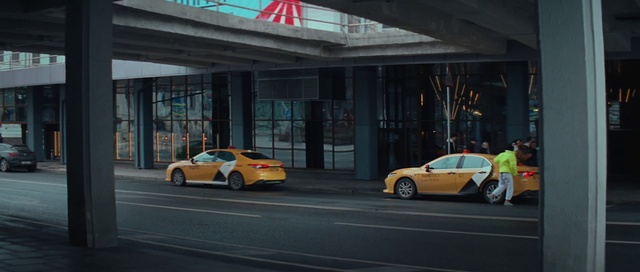 Video Reference: Vehicle, Car, Mode of transport, Yellow, Transport, Supercar, Lamborghini gallardo, Sports car, Asphalt, City car