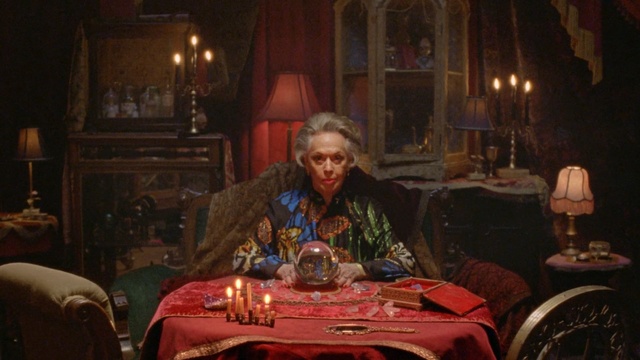 Video Reference: restaurant, mind reader, magic, Person