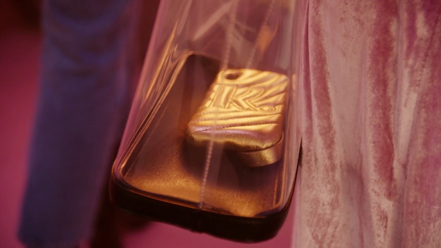 Video Reference: Metal, Gold