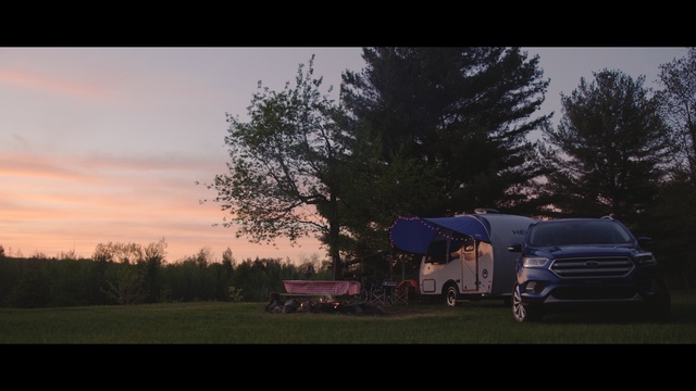 Video Reference: Vehicle, Car, Sky, Motor vehicle, Transport, Tree, Mode of transport, Morning, Cloud