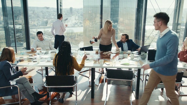 Video Reference: Restaurant, Lunch, Conversation, Meal, Event, Table, Brunch, Cafeteria, Vacation, White-collar worker