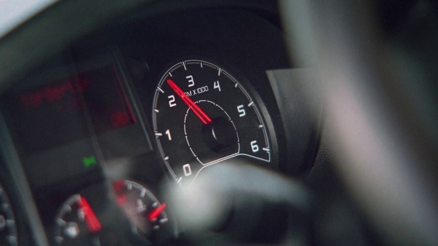 Video Reference: Vehicle, Car, Speedometer, Auto part, Tachometer, Gauge, Automotive design, Measuring instrument, Mode of transport, Odometer