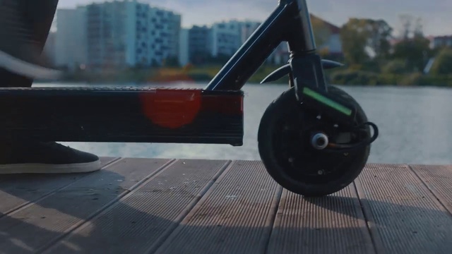 Video Reference: Mode of transport, Vehicle, Wheel, Automotive wheel system, Technology, Tire, Automotive tire, Asphalt