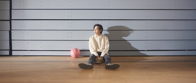 Video Reference: photograph, sitting, standing, floor, wood, flooring, joint, fun, girl, child