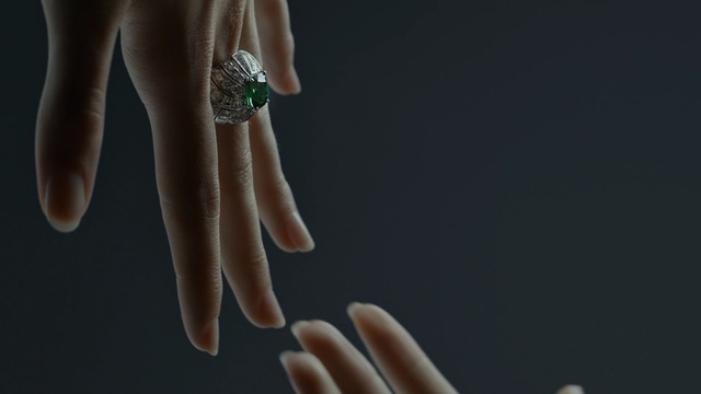 Video Reference: Finger, Hand, Nail, Green, Skin, Arm, Joint, Ring, Gesture, Jewellery