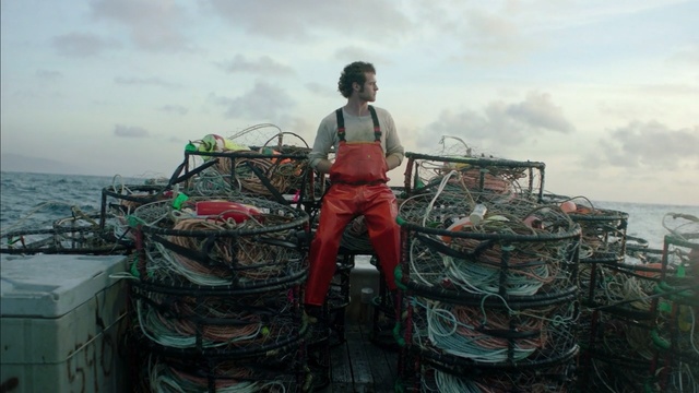 Video Reference: scrap, sea, water, recreation, sky, Person