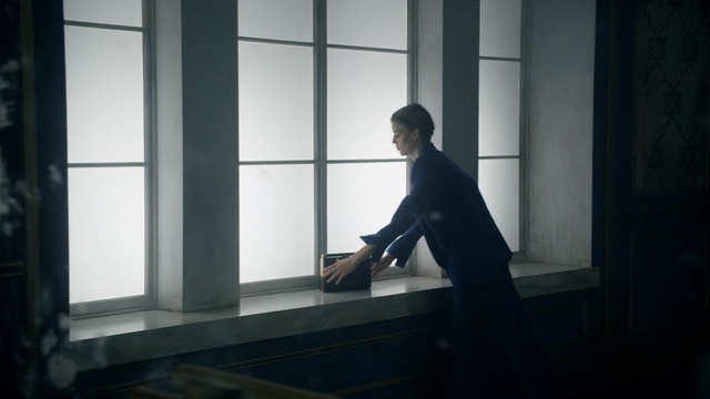 Video Reference: squeegee, grand piano