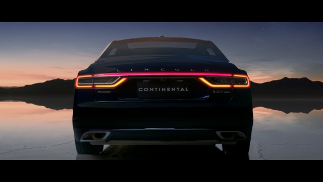 Video Reference: Land vehicle, Vehicle, Car, Automotive design, Automotive lighting, Luxury vehicle, Mid-size car, Executive car, Full-size car