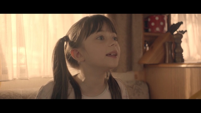 Video Reference: Face, Hair, Facial expression, Skin, Nose, Head, Cheek, Beauty, Eyebrow, Chin, Person