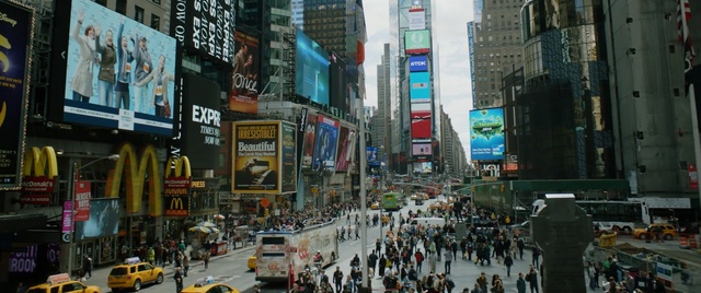 Video Reference: Metropolitan area, Metropolis, People, Urban area, City, Street, Human settlement, Crowd, Downtown, Town, Person