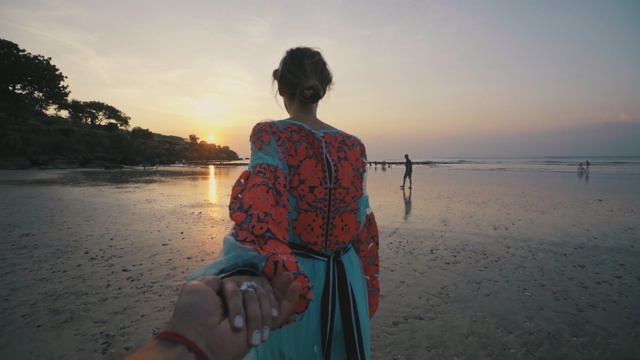 Video Reference: sea, water, vacation, sky, beach, ocean, girl, fun, summer, evening, Person