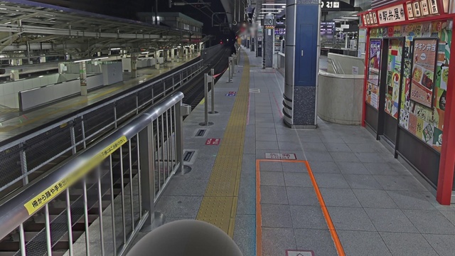 Video Reference: Transport, Building, Metropolitan area, Aisle, Train station, Metro station