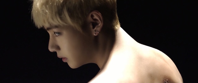 Video Reference: man, human hair color, barechestedness, neck, male, chin, boy, shoulder, human body, muscle
