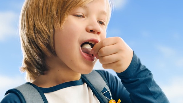 Video Reference: Child, Facial expression, Nose, Toddler, Mouth, Tooth, Shout, Smile, Gesture