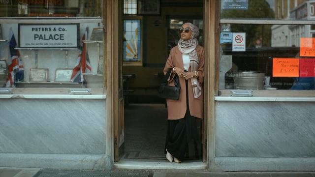 Video Reference: Snapshot, Standing, Street fashion, Street, Window