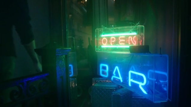 Video Reference: Green, Light, Blue, Neon, Lighting, Technology, Neon sign, Electric blue, Display device, Darkness