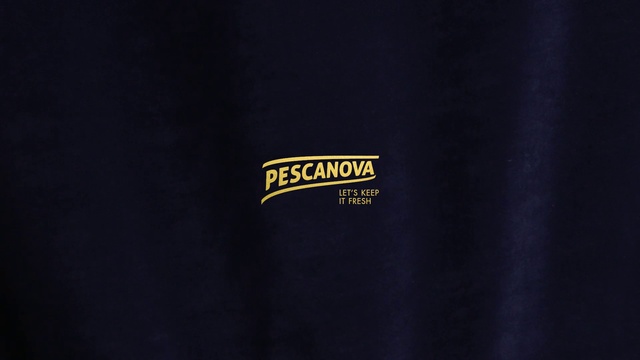 Video Reference: Logo, Font, T-shirt, Brand, Sleeve, Trademark, Graphics, Jersey, Sportswear, Jacket