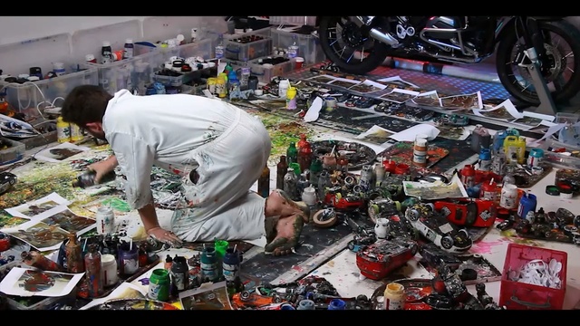 Video Reference: Selling, Waste, Plastic, Marketplace, Vehicle, City, Scrap