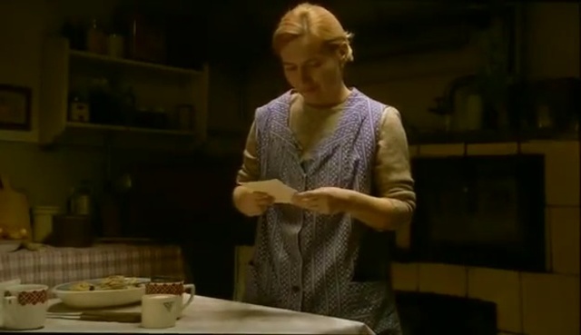 Video Reference: Lady, Human, Sitting, Arm, Cooking, Human body, Fun, Conversation, Hand, Room