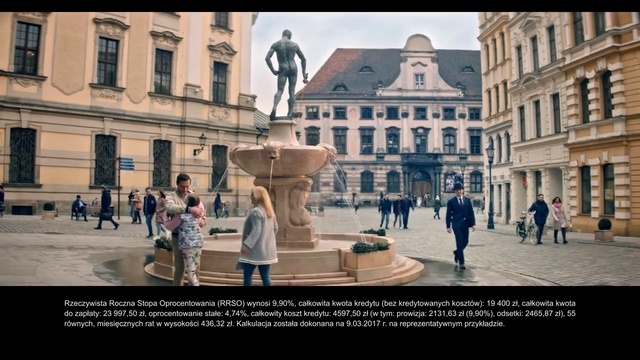 Video Reference: Landmark, Statue, Public space, Human settlement, Town square, Tourism, Architecture, City, Monument, Font, Person