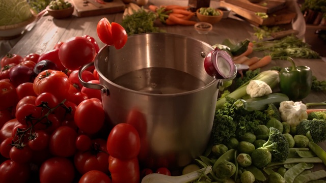 Video Reference: Natural foods, Food, Local food, Vegetable, Whole food, Plant, Still life photography, Fruit, Leaf vegetable, Produce