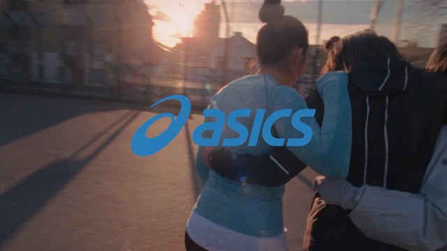 Video Reference: blue, fun, interaction, event, girl