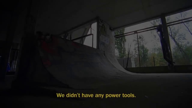 Video Reference: Light, Snapshot, Mode of transport, Darkness, Photography, Architecture, Daylighting, Tree, Automotive exterior, House