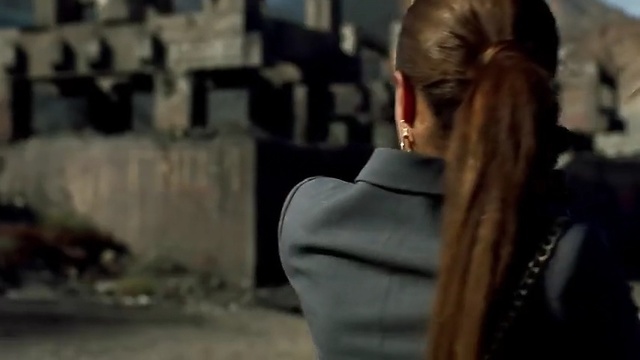 Video Reference: Eyewear, Lady, Beauty, Hairstyle, Fashion, Long hair, Human, Photography, Scene, Glasses