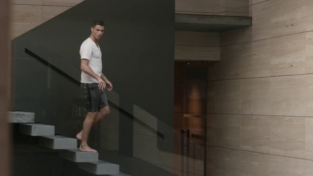 Video Reference: Standing, Wall, Leg, Shoulder, Floor, Room, Architecture, Ceiling, Human leg