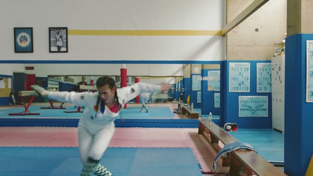 Video Reference: sport venue, indoor games and sports, leisure, leisure centre, room, physical fitness, structure, sports, arm, physical exercise