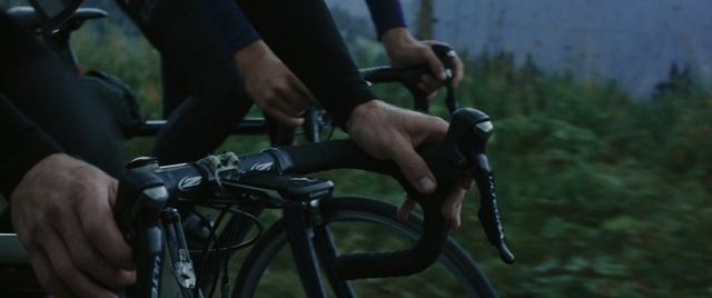 Video Reference: Bicycle, Bicycle handlebar, Bicycle frame, Cycling, Bicycle part, Road bicycle, Cycle sport, Vehicle, Bicycle saddle, Bicycle wheel