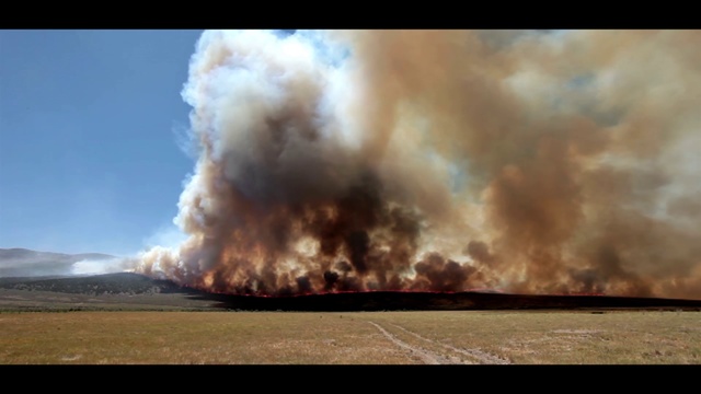 Video Reference: Smoke, Explosion, Pollution, Sky, Atmosphere, Fire, Event, Geological phenomenon, Cloud, Heat