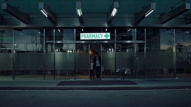 Video Reference: Snapshot, Lighting, Metropolitan area, Night, Urban area, Building, Infrastructure, Architecture, Photography, City