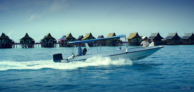 Video Reference: Water transportation, Vehicle, Boat, Speedboat, Boating, Watercraft, Sea, Leisure