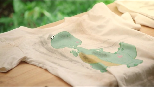 Video Reference: Green, Leaf, T-shirt, Sleeve